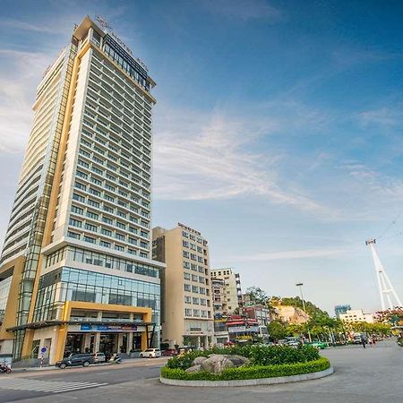 הלונג Hotel Sol Halong, Trademark Collection By Wyndham מראה חיצוני תמונה